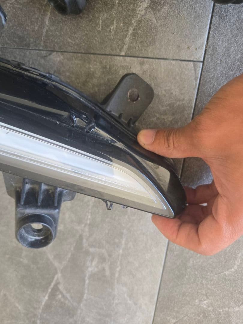 プジョー208 LED デイライト