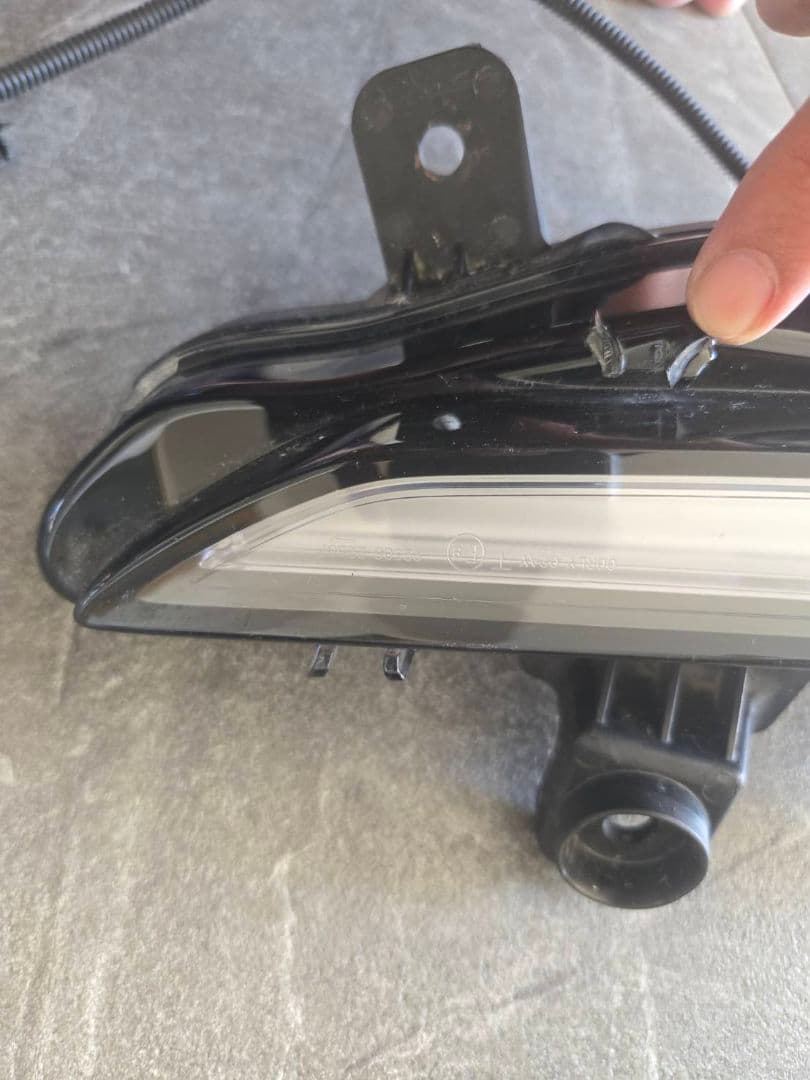 プジョー208 LED デイライト