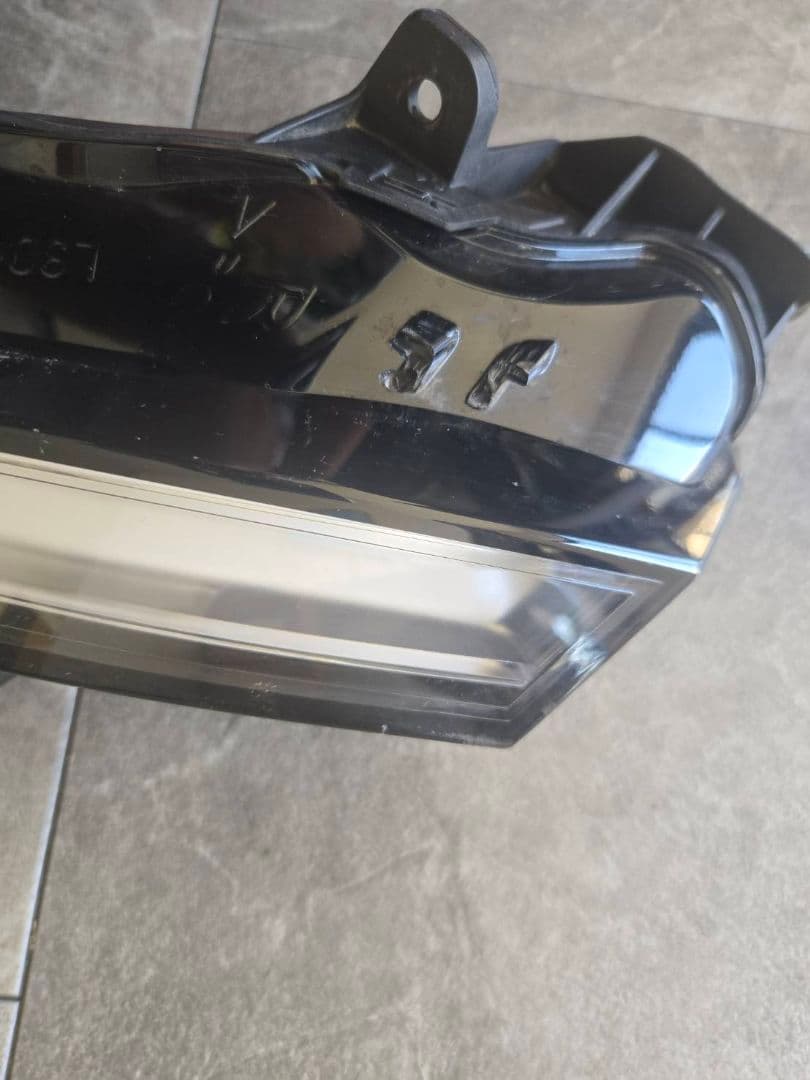 プジョー208 LED デイライト