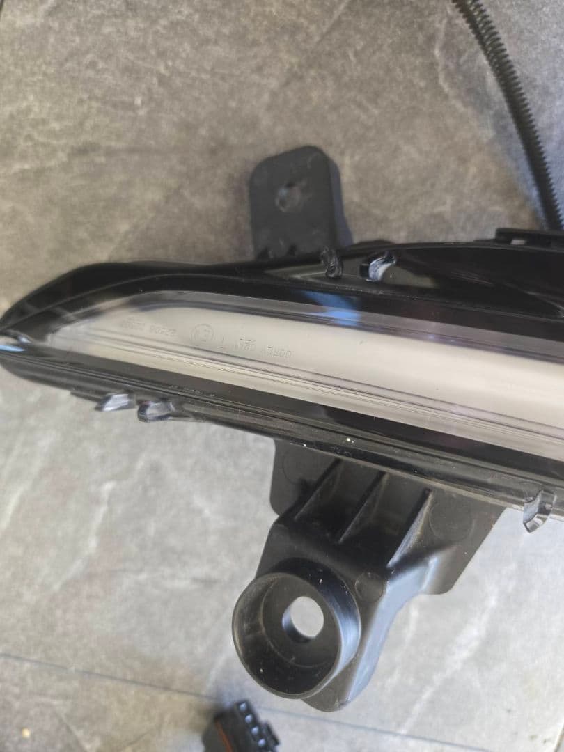 プジョー208 LED デイライト