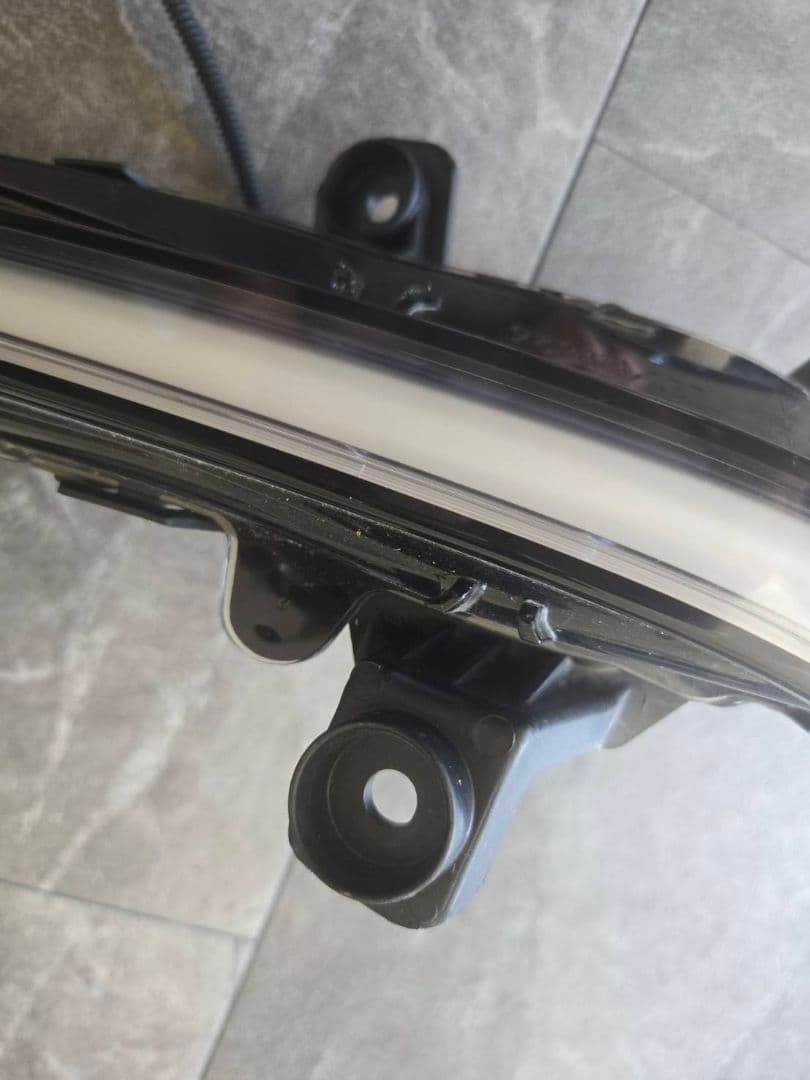 プジョー208 LED デイライト