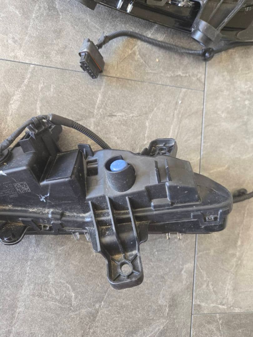 プジョー208 LED デイライト