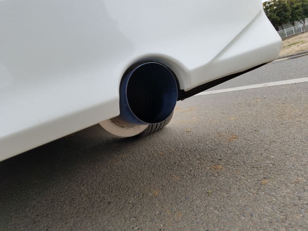 10アルファード用のガナドールのマフラーです