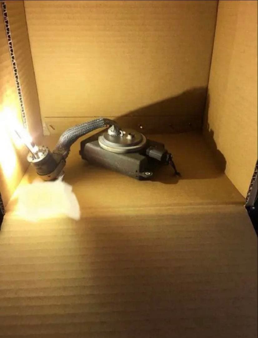 日野自動車　プロフィア　ヘッドランプバラスト厚いタイプ　中古品