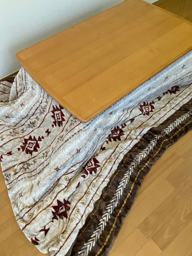 ニトリ ダイニングテーブル 兼 こたつ