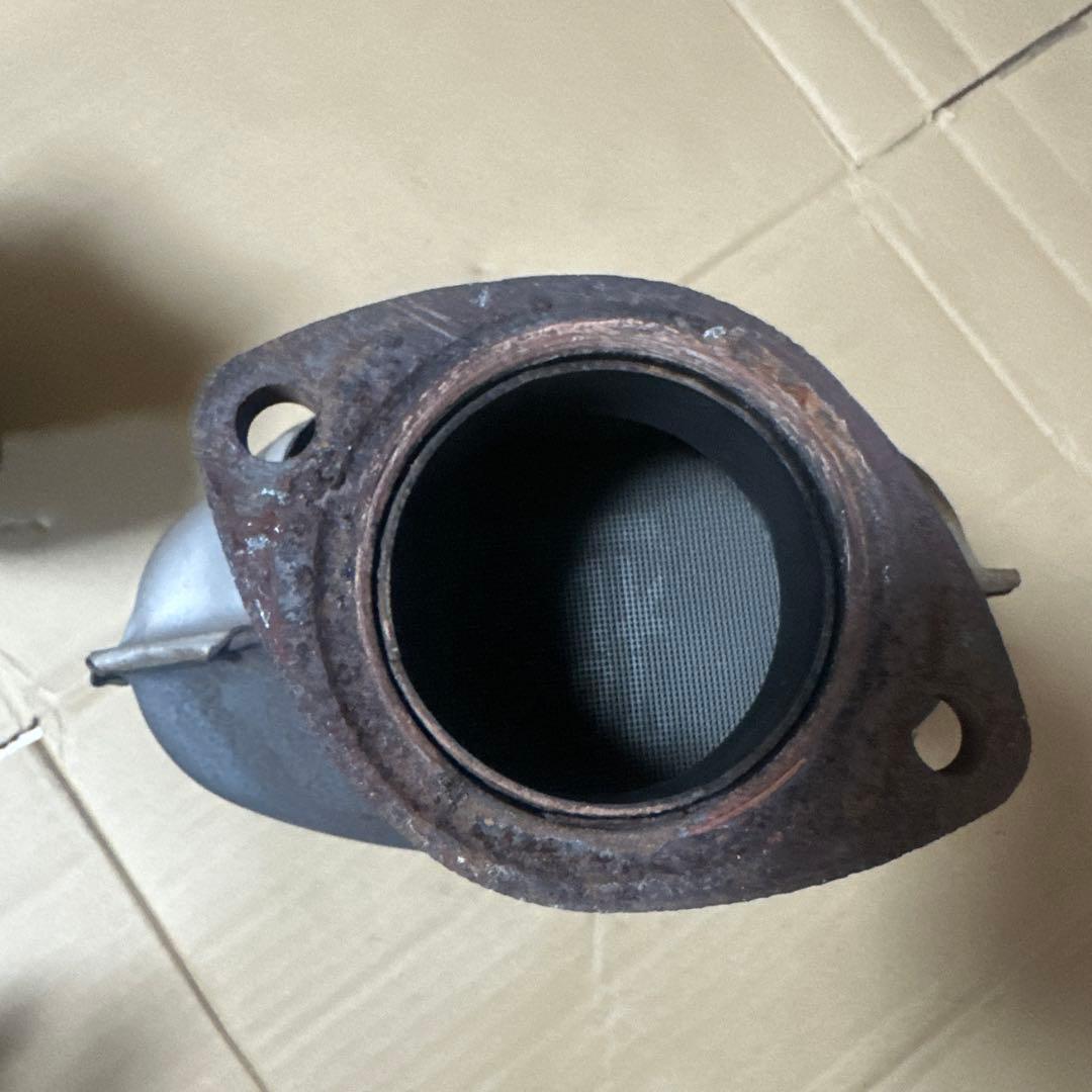 トヨタ セルシオUCF20 ・21純正触媒