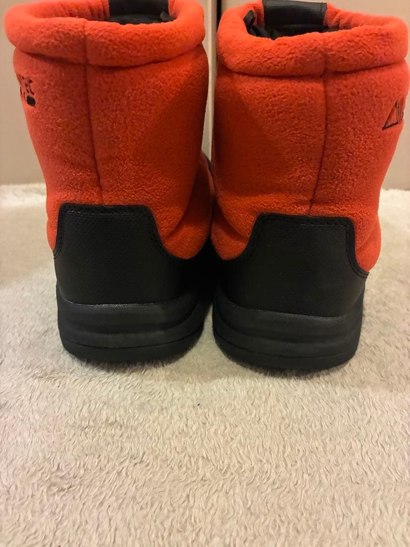 美品THE NORTH FACE ポーラテック ヌプシ ショートブーツ オレンジ