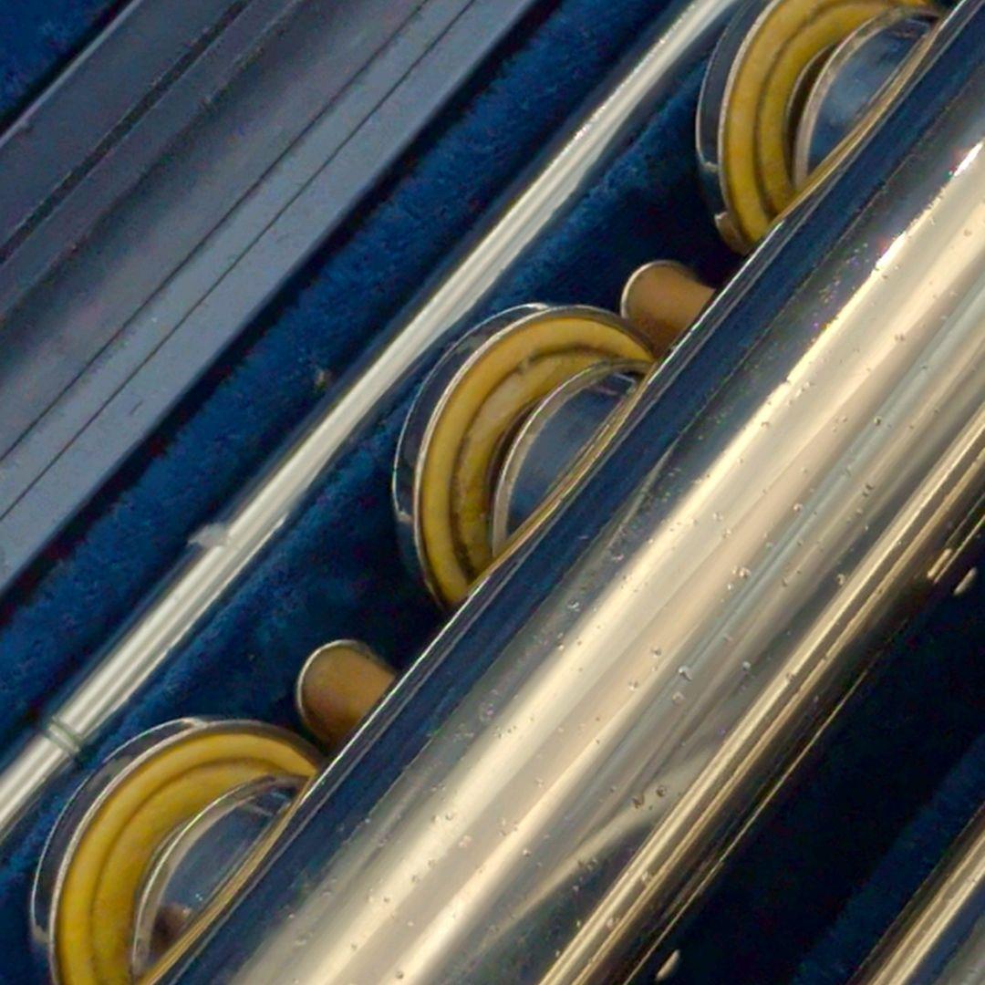 フルート　調整済　ヤマハYFL211S(Eメカ.銀メッキ仕様)