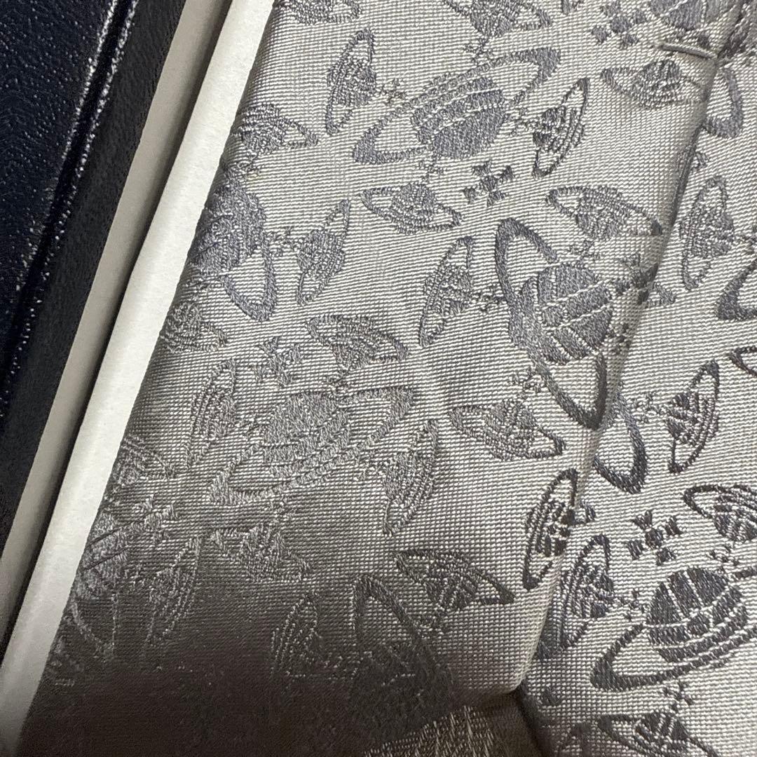 未使用タグ付　ヴィヴィアンウエストウッド　ネクタイ　銀　オーブ柄総柄　結婚式