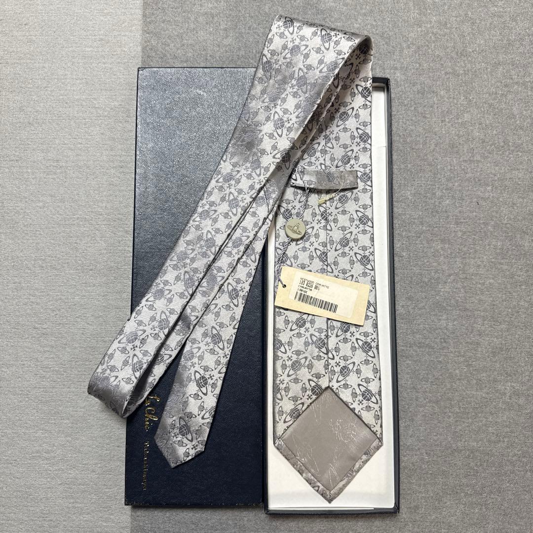 未使用タグ付　ヴィヴィアンウエストウッド　ネクタイ　銀　オーブ柄総柄　結婚式