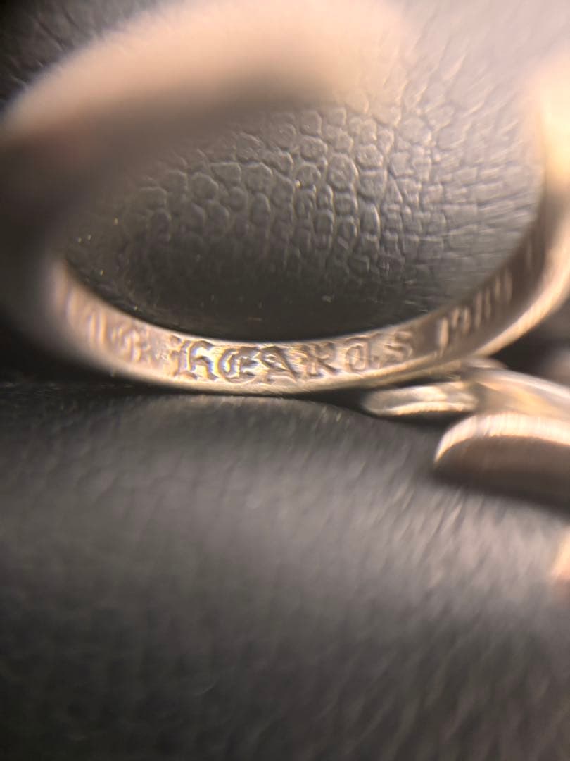 き*じ様 クロムハーツピアス