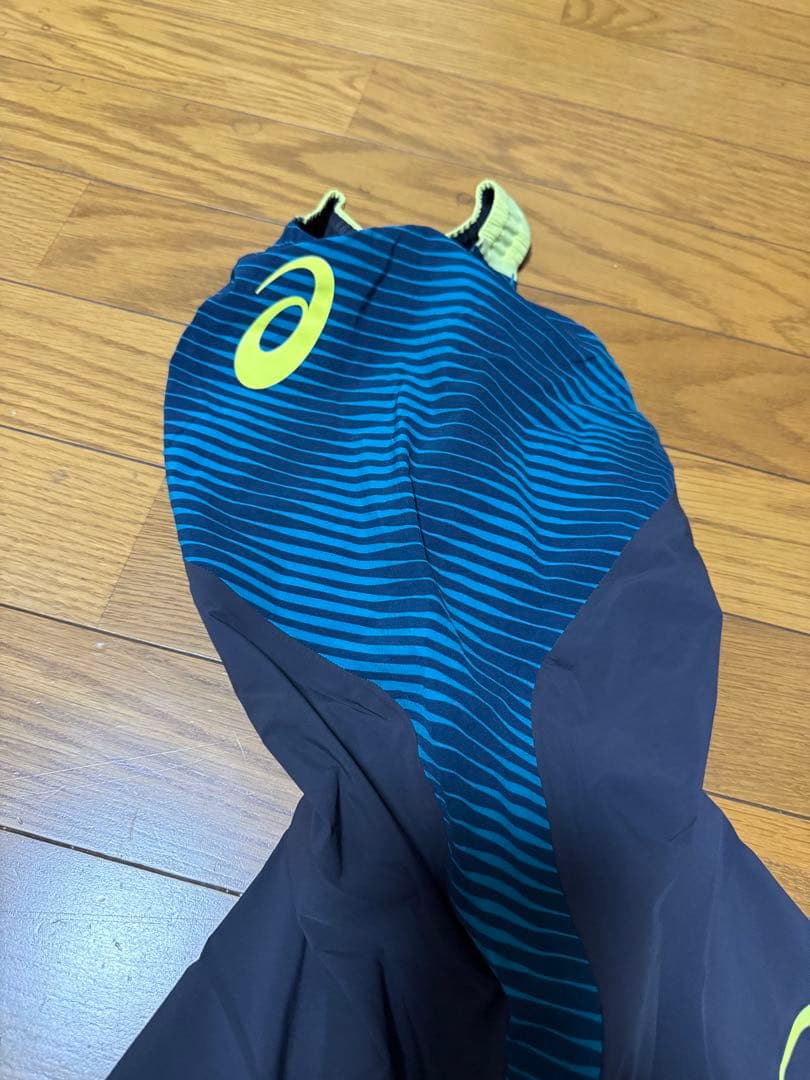 試着のみ　アシックス　競泳水着　高速水着　トップインパクト　ライトグライド　S