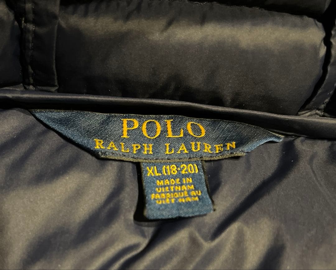 ポロ刺繍入りネイビーダウンジャケット