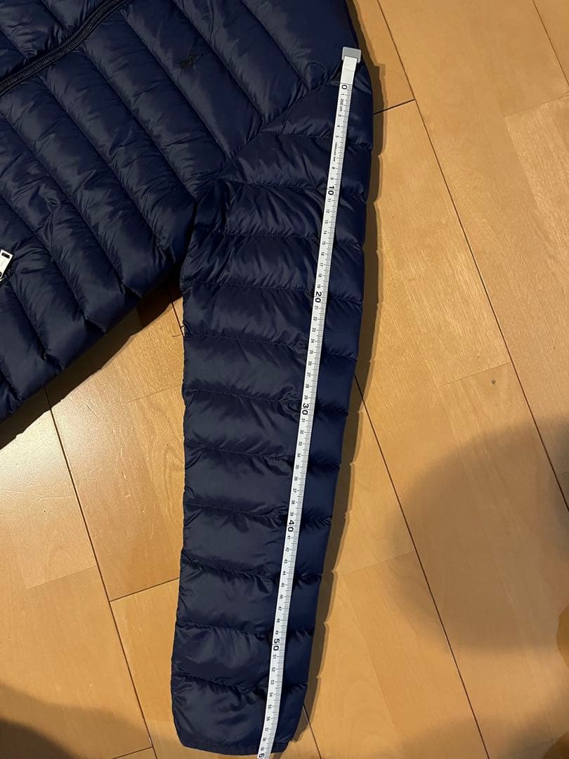 ポロ刺繍入りネイビーダウンジャケット