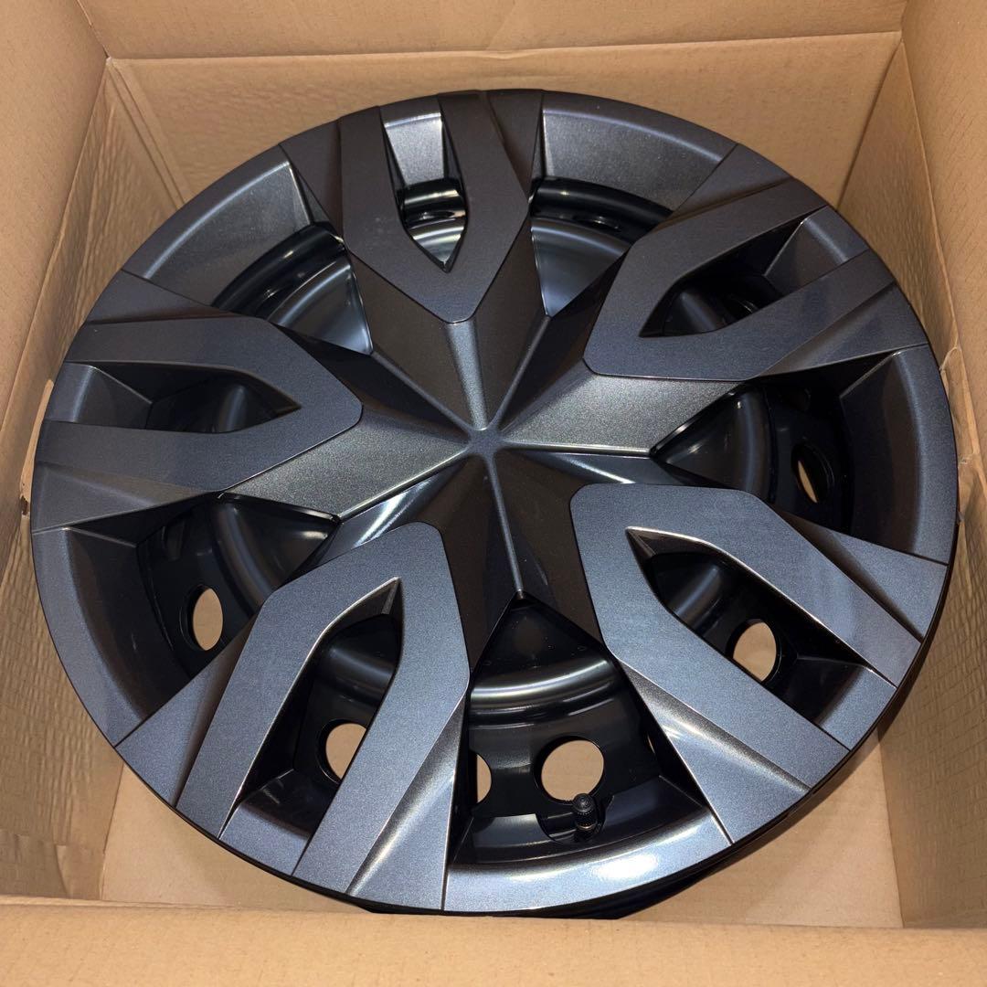 新車外し プリウス60 17インチ スチールホイール ホイールキャップ ②