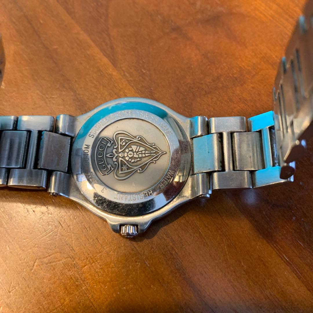 ♦*♦様 GUCCI 9040M クォーツ腕時計 ブラック