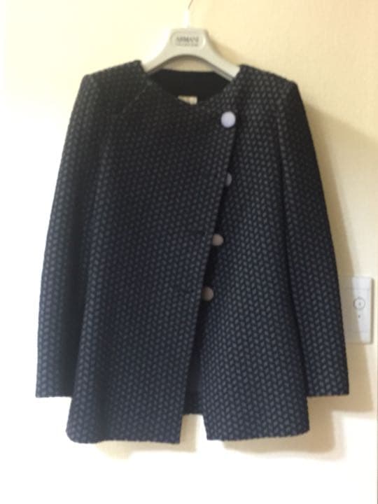 ノーカラージャケット38アルマーニ新品同様