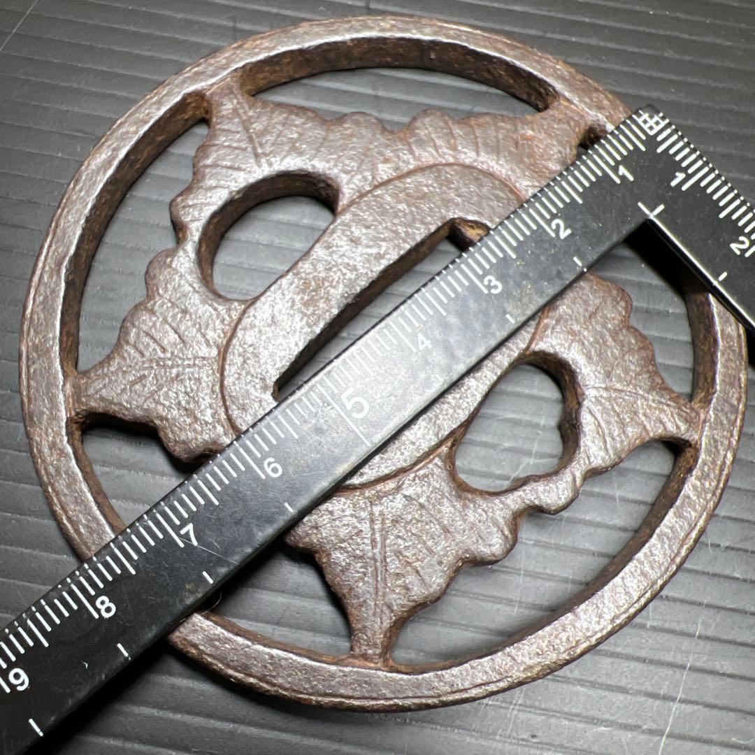 江戸初期　鉄地真丸形両⚪︎ 無銘尾張栃畑鍔　極〆箱　東Y7-1010☆2Fトヒチル