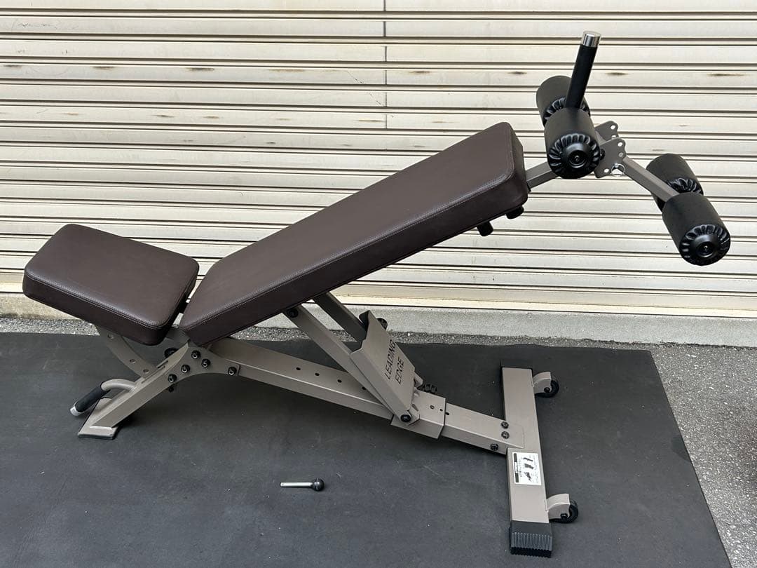 リーディングエッジ　アジャスタブルベンチ ベンチ台