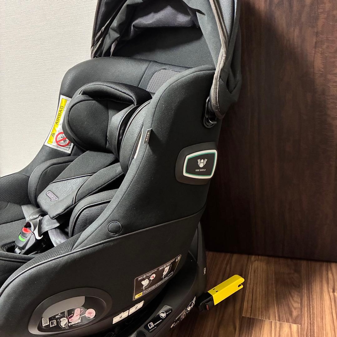 【美品】Aprica チャイルドシート　アカチャンホンポ　クルリラビッテエックス