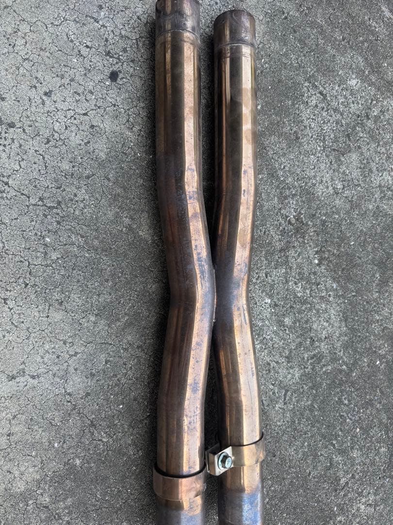 グラントゥーリズモ　中間パイプ