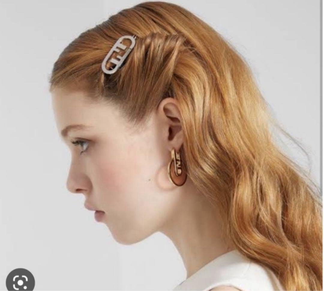 FENDI フェンディ　オーロック　ヘアピン　ヘアクリップ　ヘアアクセ　髪留め