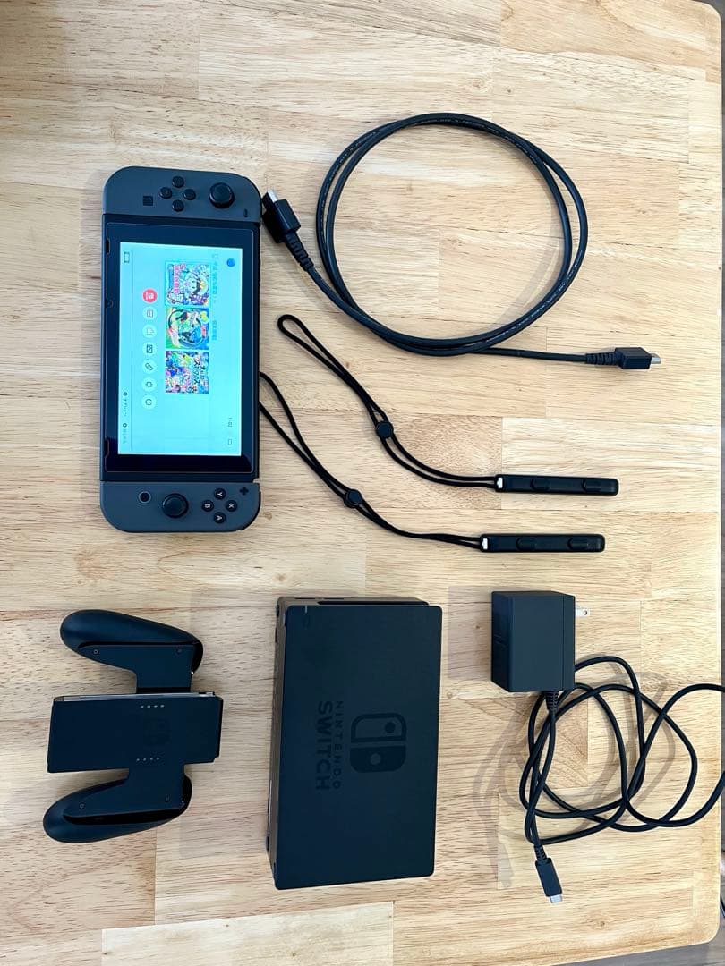 【美品】Nintendo Switch 本体　グレー　HAC-001(-01)