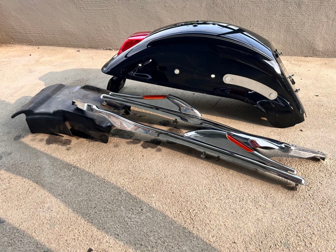 ハーレーダビッドソン　リアフェンダー　ウインカー付き　クリアキン