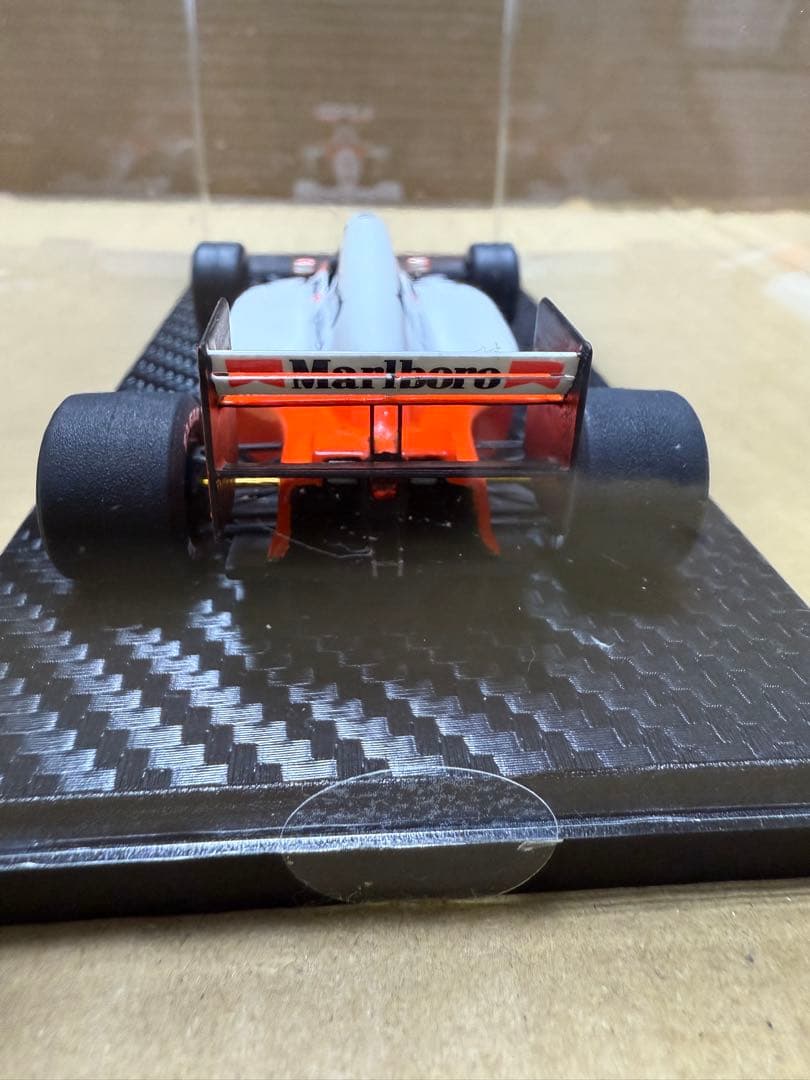 1/43 F1 Flat Out マクラーレンMP4/6