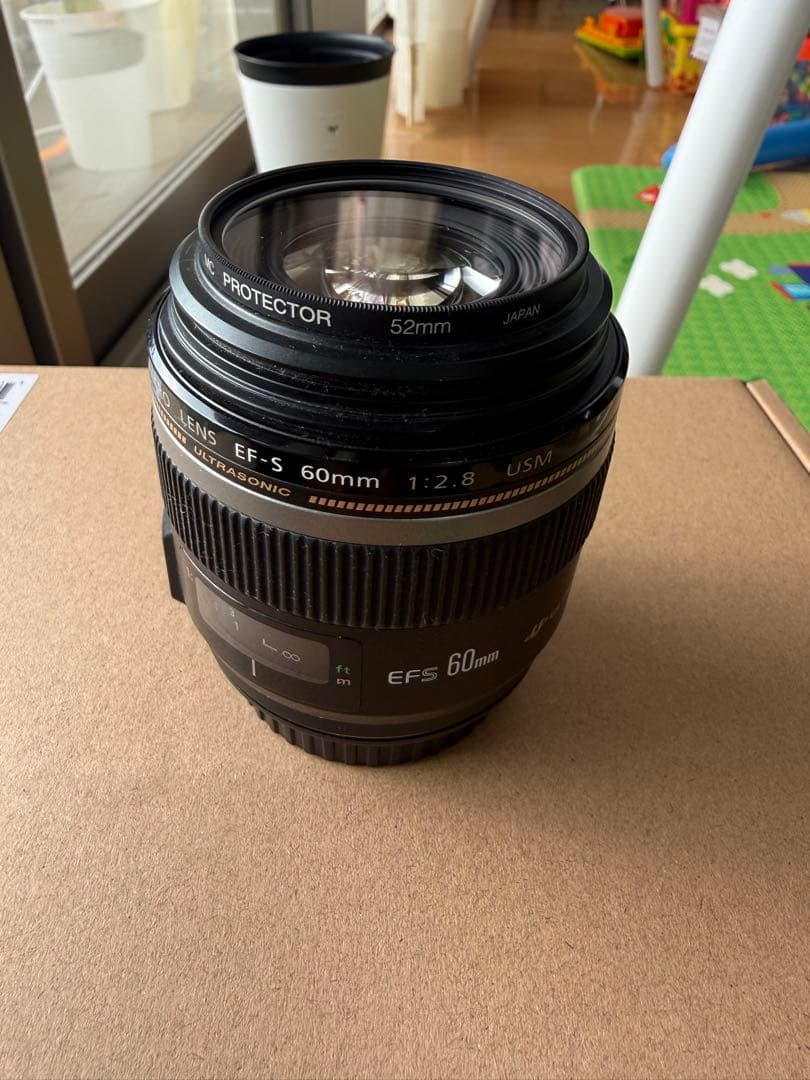 Canon 単焦点マクロレンズ EF-S60mm F2.8USM