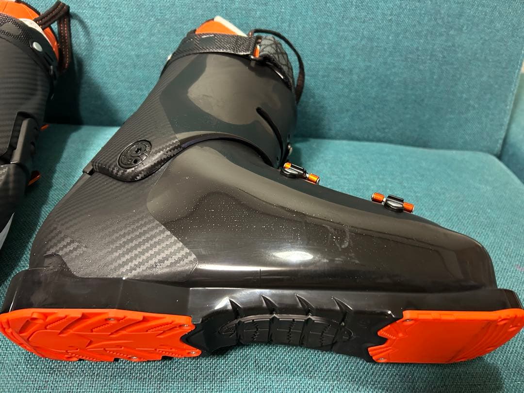 アトミック　RS 110 スキーブーツ