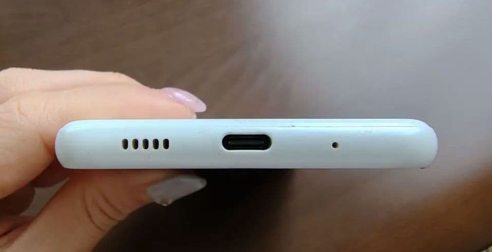 Galaxy A23 5G SCG18 ホワイト 本体 箱あり 初期化済み