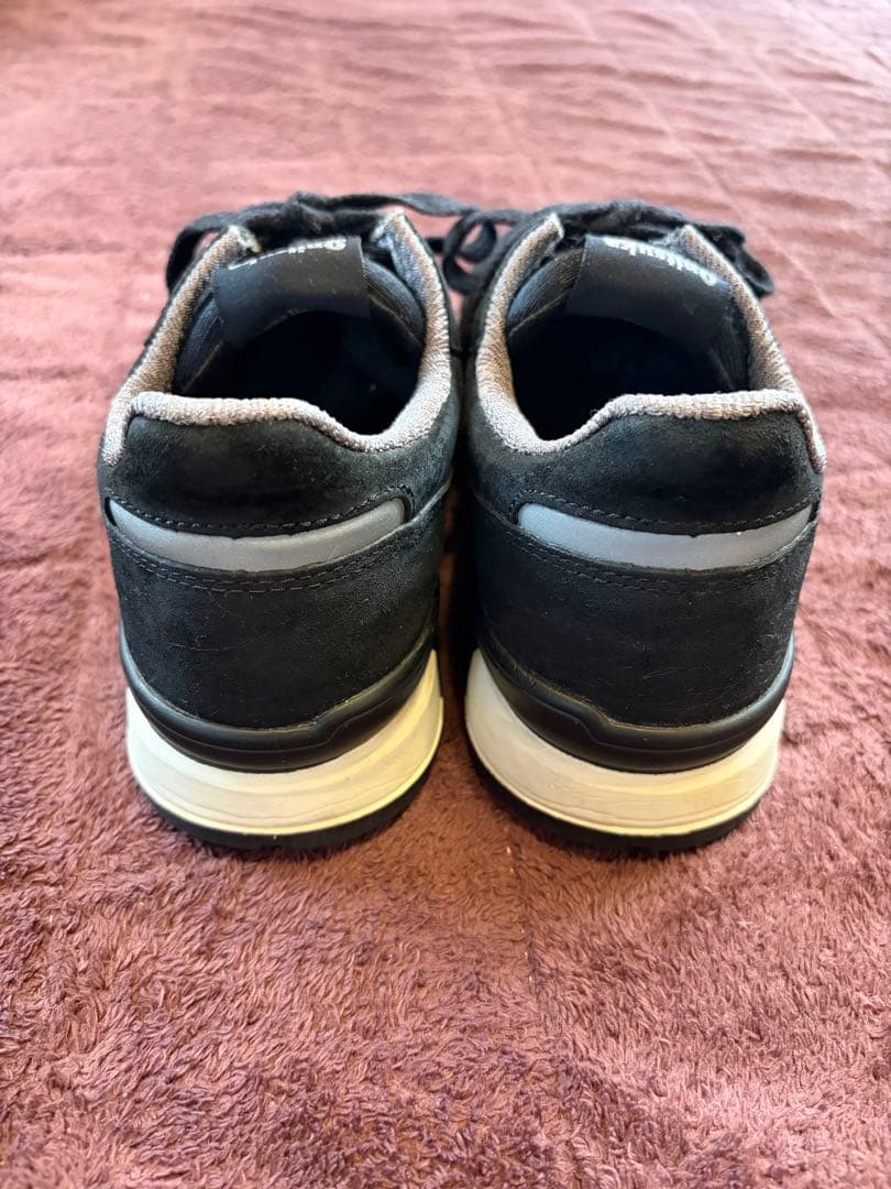 オニツカタイガー　ブラック スニーカー 25㎝