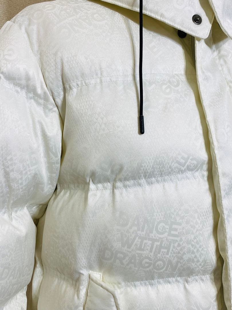 8094. DANCE WITH DRAGON 総柄 ダウンジャケット