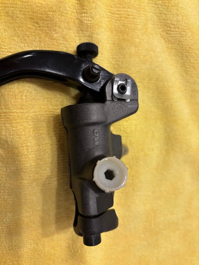 ブレンボ　ラジアルポンプ　ブレーキマスター　16×18