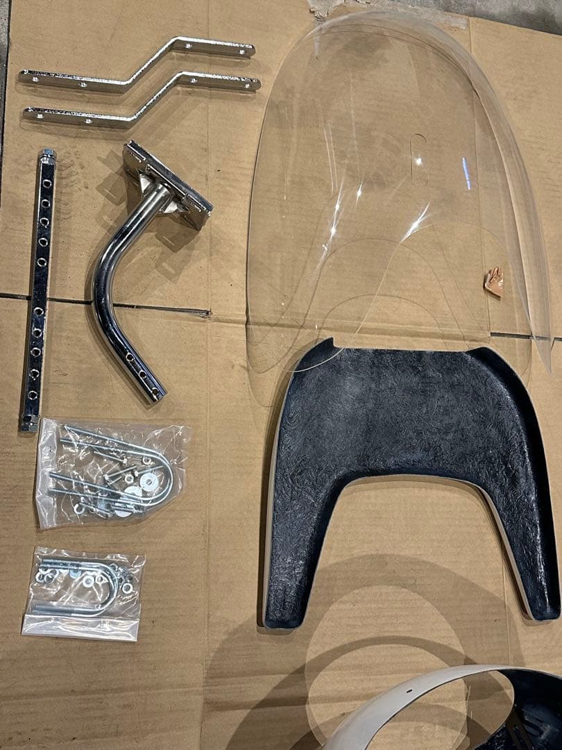 汎用ロケットカウル FRP 白ゲル ・ステー一式セット