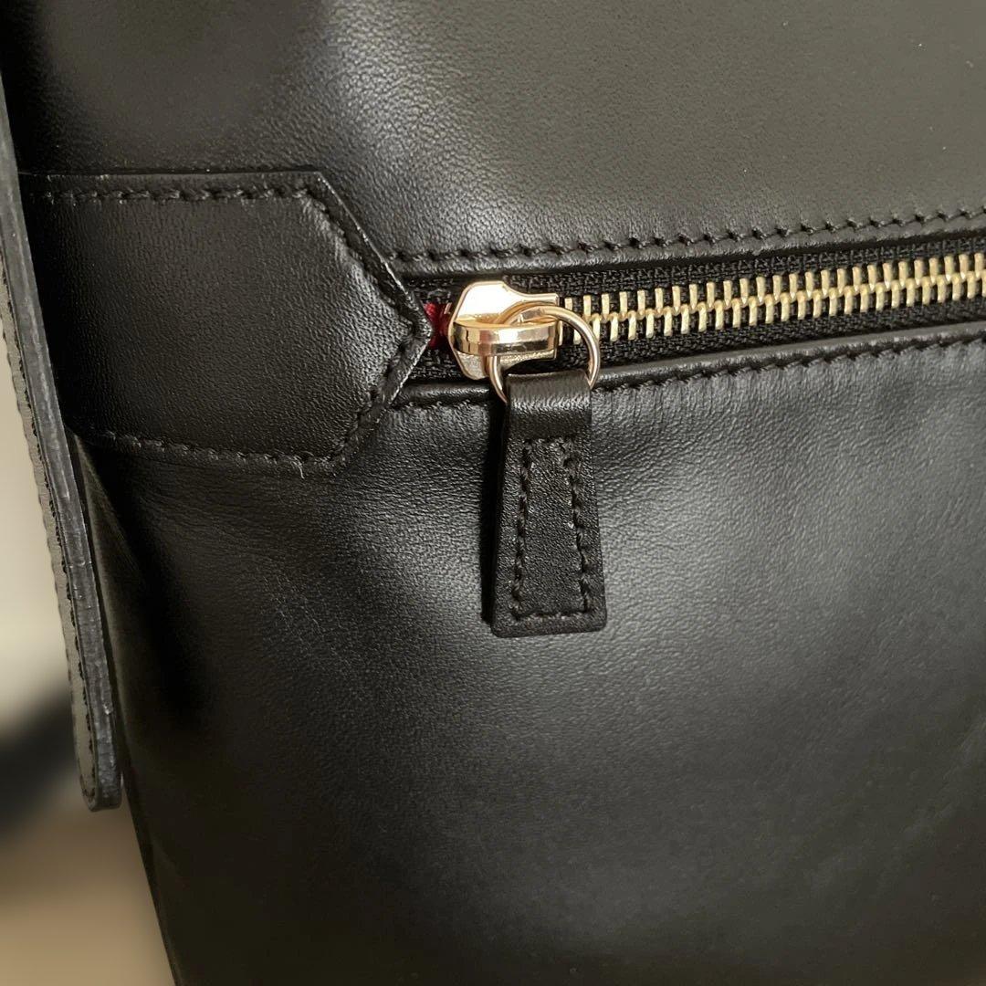 【新品同様】ロンシャンショルダーバッグ黒　オールレザー