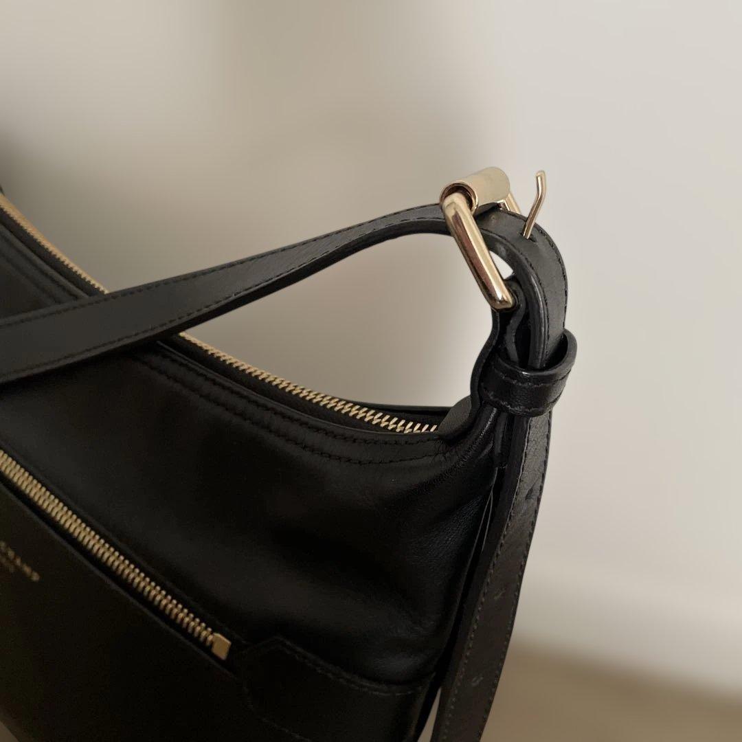 【新品同様】ロンシャンショルダーバッグ黒　オールレザー