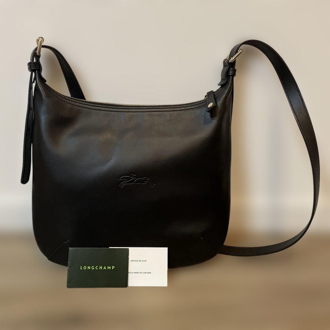 【新品同様】ロンシャンショルダーバッグ黒　オールレザー