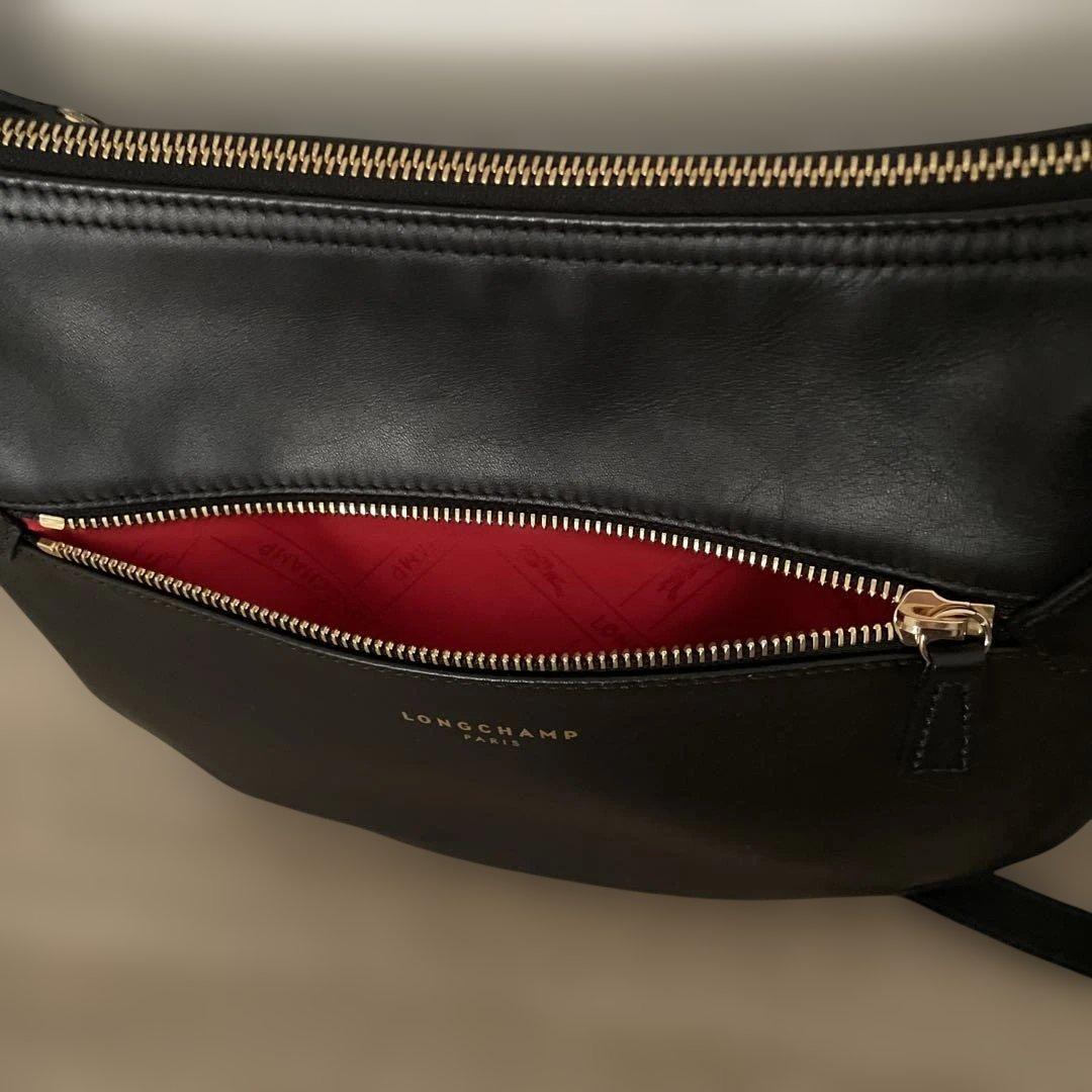 【新品同様】ロンシャンショルダーバッグ黒　オールレザー