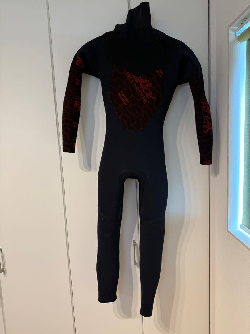新品未使用BILLABONG フルスーツ BB018-612 XLサイズ
