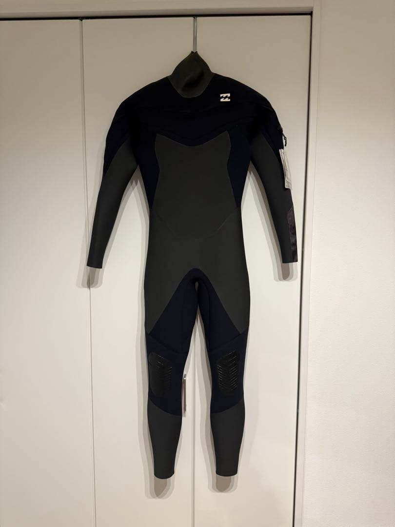 新品未使用BILLABONG フルスーツ BB018-612 XLサイズ