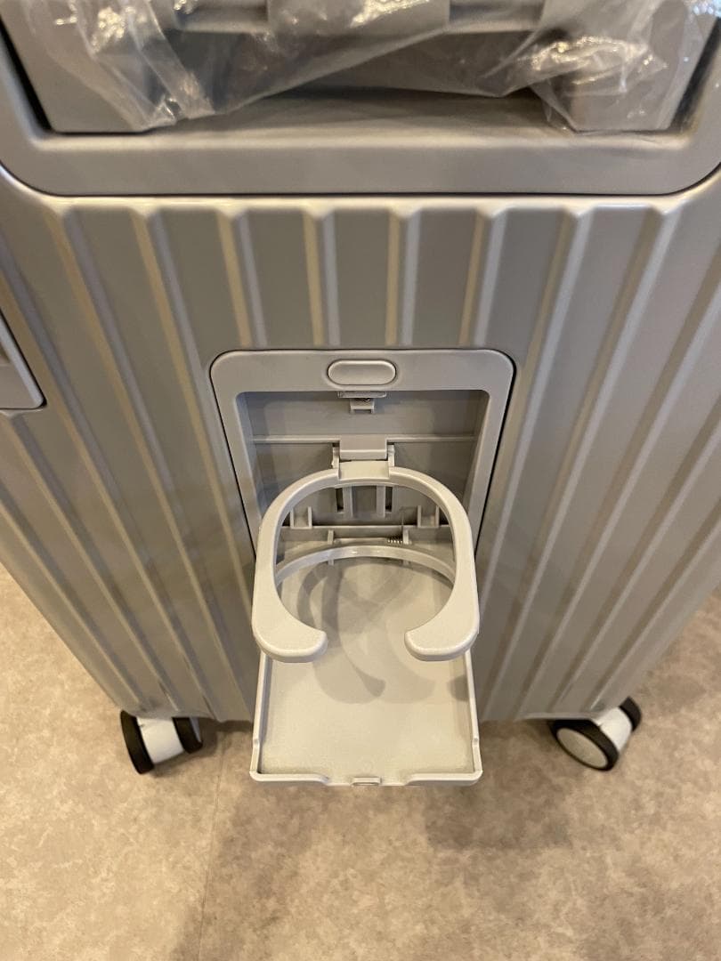 リベティ多機能キャリーケース【エナメルシルバーSサイズ】63