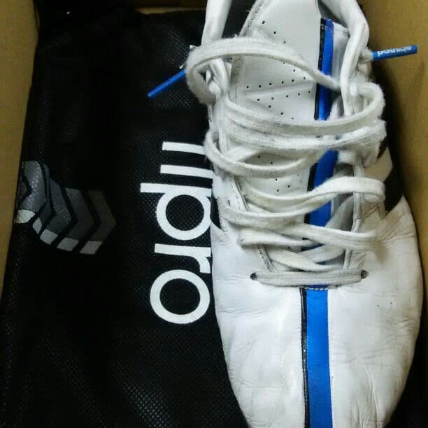 adidasのサッカースパイク 11pro 25,5cmです。