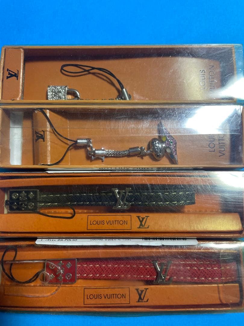 【新品・未使用】LOUIS VUITTON ルイヴィトンストラップキーホルダー