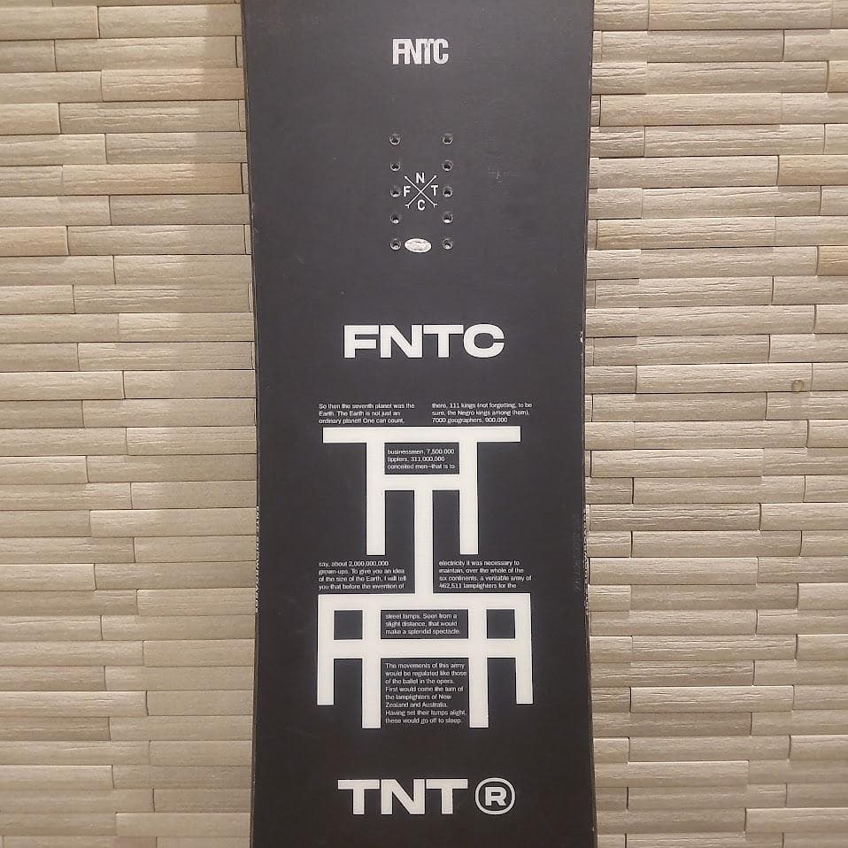 FNTC ファナティック TNT R スノーボード 157cm 22-23