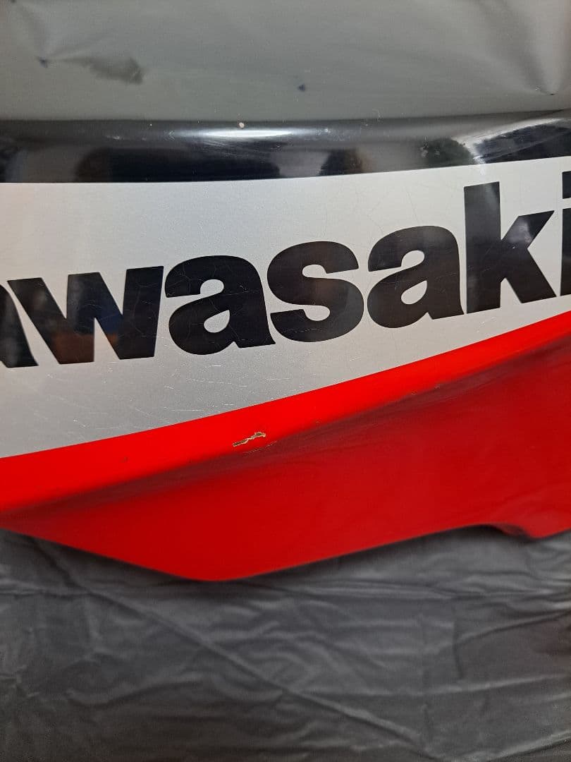 Kawasaki GPZ400R ガソリンタンク