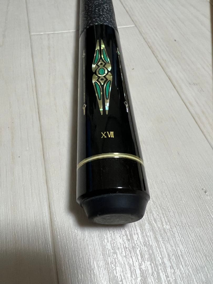 ビリヤードキュー　ADAM ⅩⅦ（ケース付き）