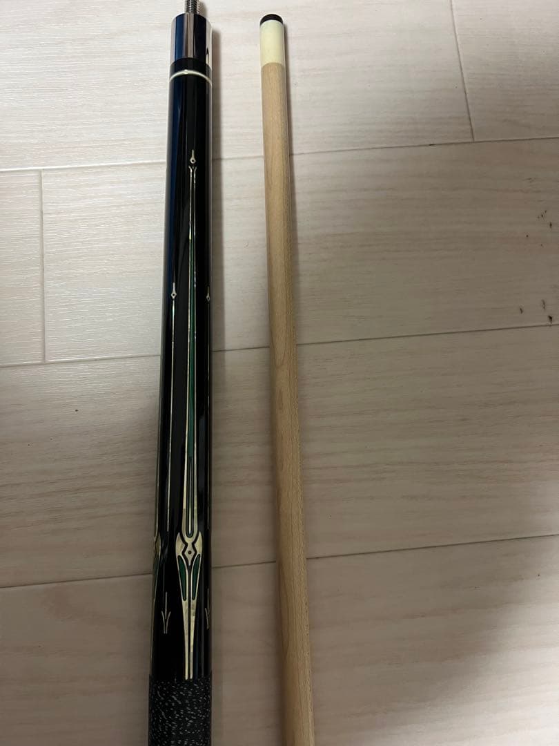 ビリヤードキュー　ADAM ⅩⅦ（ケース付き）