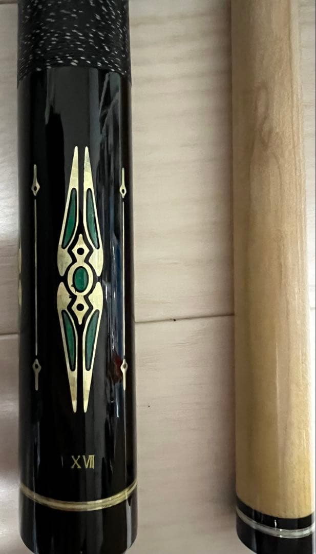 ビリヤードキュー　ADAM ⅩⅦ（ケース付き）